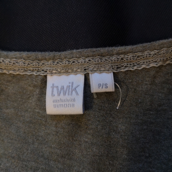 Twik Tunic Dress - Picture 2 of 7